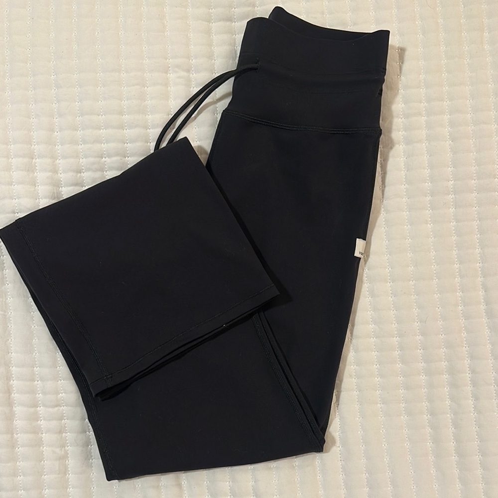 Vuori women’s straight leg black pants XS